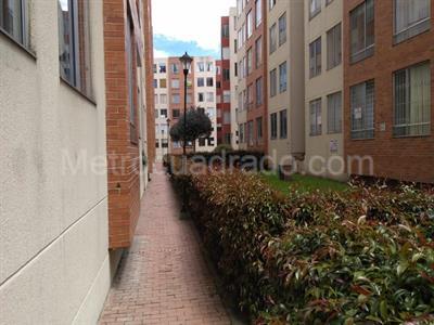 Apartamento de 3 alcobas en venta en Colina Gilmar, Bogotá, 52 m² · foto 6 de 20