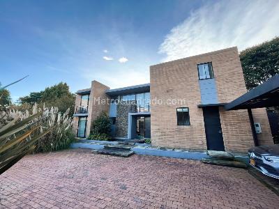 Casa de 5 alcobas en venta en Hacienda San Simón, Chía, 333 m² · foto 2 de 20