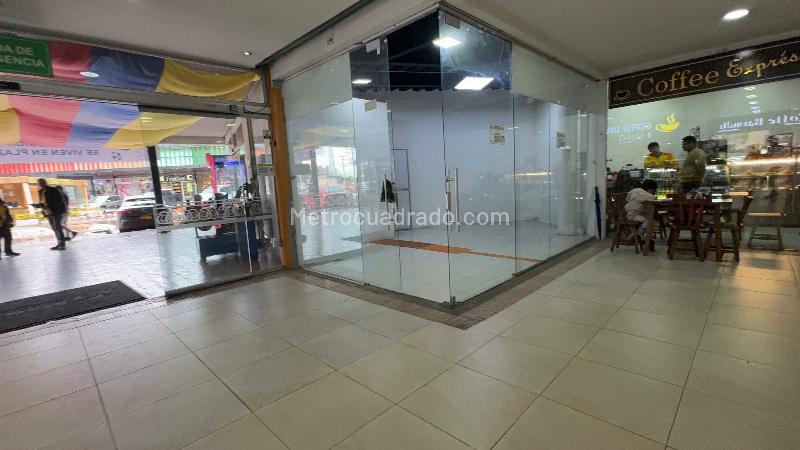 Local Comercial en Arriendo, Centro comercial  plaza Mayor, Chía – další