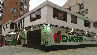 Local Comercial en Arriendo, CHICO NORTE III, Bogotá D.C.
