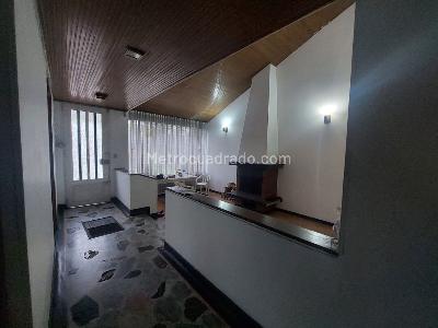 Casa de 5 alcobas en venta en Salitre Greco, Bogotá, 500 m² · foto 3 de 19