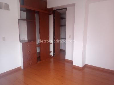 Apartamento de 3 alcobas en venta en Cedritos Belmira, Bogotá, 65 m² · foto 10 de 18