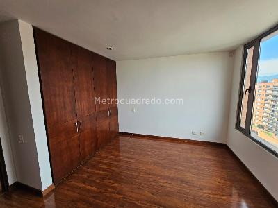 Apartamento de 4 alcobas en arriendo en Salitre Esperanza, Bogotá, 300 m² · foto 7 de 20