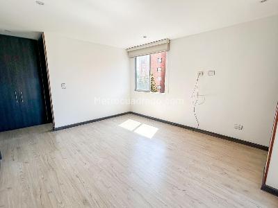 Apartamento de 2 alcobas en venta en Cedritos Caobos, Bogotá, 74 m² · foto 14 de 19