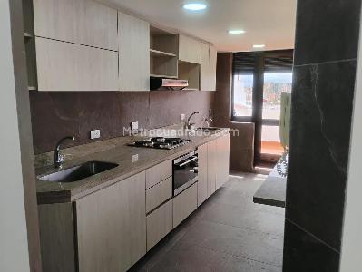 Apartamento de 2 alcobas en venta en Cedro Salazar, Bogotá, 79 m² · foto 2 de 12
