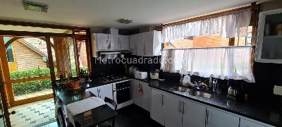 Casa en venta en Cerros De Suba, Bogotá · foto 4 de 19