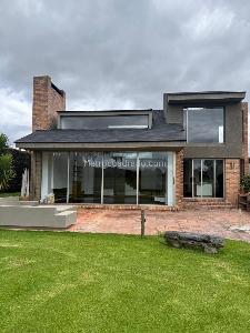 Casa en arriendo en Sindamanoy, Chía · foto 2 de 16
