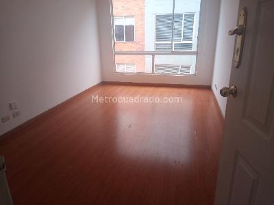 Apartamento de 3 alcobas en venta en Cedritos Belmira, Bogotá, 62 m² · foto 2 de 18