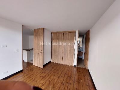 Apartaestudio en arriendo en Nueva Autopista Los Cedros, Bogotá, 40 m² · foto 12 de 18