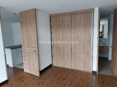 Apartaestudio en arriendo en Nueva Autopista Los Cedros, Bogotá, 40 m² · foto 14 de 18