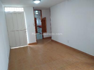 Apartamento de 3 alcobas en arriendo en Ciudad Favidi, Bogotá, 70 m² · foto 2 de 17
