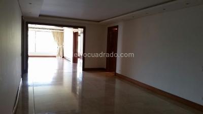 Apartamento en venta en Santa Barbara Alta, Bogotá · foto 4 de 20