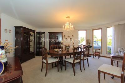 Casa de 4 alcobas en venta en San Jose De Bavaria, Bogotá · foto 3 de 18
