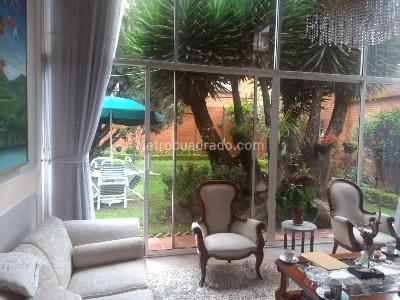 Casa de 4 alcobas en venta en Chico Navarra, Bogotá, 619 m² · foto 11 de 19