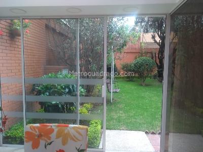 Casa de 4 alcobas en venta en Chico Navarra, Bogotá, 619 m² · foto 18 de 19