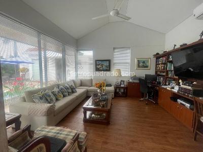 Casa de 5 alcobas en venta en Girardot, Girardot, 820 m² · foto 14 de 20
