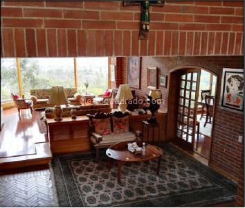 Casa en venta en Altos De Yerbabuena, Chía · foto 2 de 14