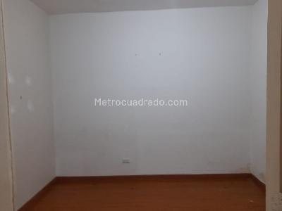 Casa de 5 alcobas en venta en Marly, Bogotá, 306 m² · foto 6 de 20