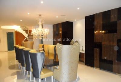 Apartamento de 4 alcobas en venta en Los Rosales, Bogotá, 664 m² · foto 5 de 20