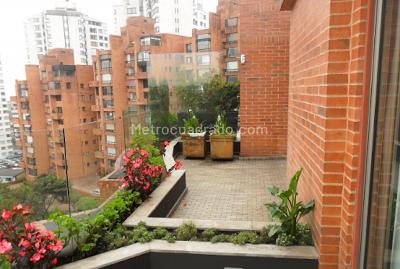 Apartamento de 4 alcobas en venta en Los Rosales, Bogotá, 664 m² · foto 13 de 20
