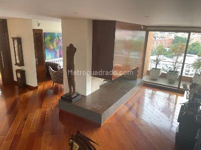 Apartamento de 4 alcobas en venta en La Carolina, Bogotá, 471 m² · foto 3 de 20