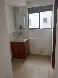 Apartamento de 3 alcobas en arriendo en Colinas De Suba, Bogotá, 100 m² · foto 8 de 17