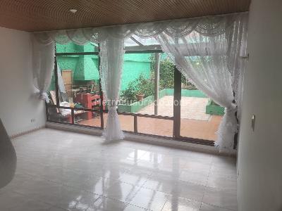Casa de 4 alcobas en venta en Santa Margarita, Bogotá, 244 m² · foto 4 de 20