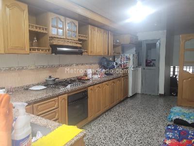 Casa de 4 alcobas en venta en Santa Margarita, Bogotá, 244 m² · foto 7 de 20