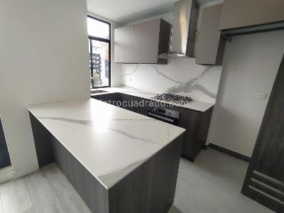 Apartamento en venta en Santa Barbara Alta, Bogotá · foto 6 de 13