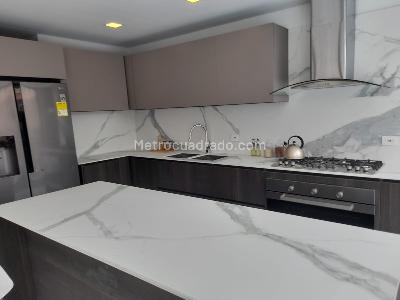 Apartamento en venta en Santa Barbara Alta, Bogotá · foto 3 de 20