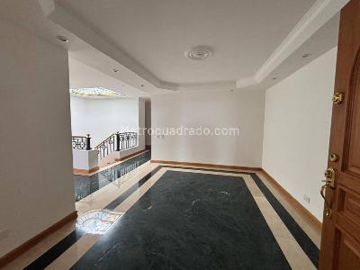 Apartamento de 3 alcobas en venta en Bosque Medina, Bogotá, 420 m² · foto 3 de 20