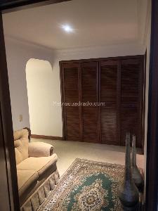 Apartamento de 4 alcobas en venta en La Cabrera, Bogotá, 350 m² · foto 3 de 20