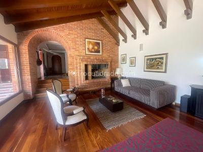 Casa de 4 alcobas en venta en Santa Ana, Bogotá, 413 m² · foto 2 de 20