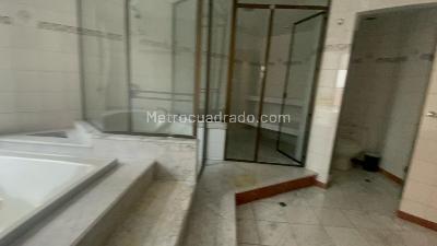Apartamento en venta en Los Rosales, Bogotá · foto 16 de 20