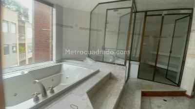 Apartamento en venta en Los Rosales, Bogotá · foto 18 de 20