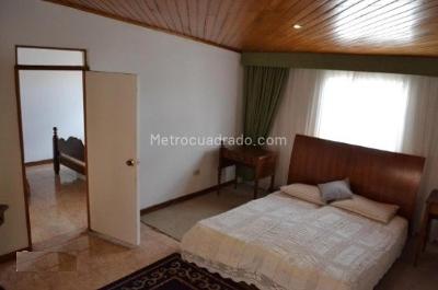 Casa en venta en Alhambra, Bogotá · foto 9 de 16