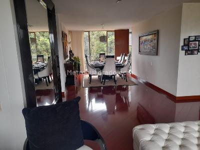 Apartamento de 4 alcobas en venta en Lindaraja, Bogotá, 200 m² · foto 4 de 20