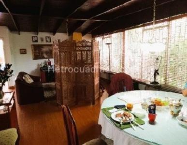 Casa de 4 alcobas en venta en El Contador, Bogotá, 379 m² · foto 4 de 16