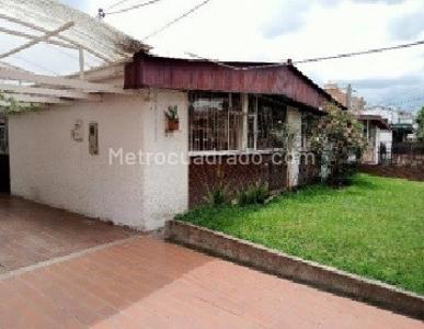 Casa de 4 alcobas en venta en El Contador, Bogotá, 379 m² · foto 5 de 16