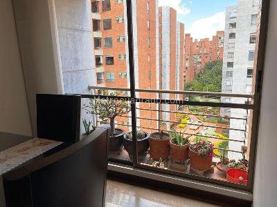 Apartamento de 3 alcobas en venta en Calleja Alta, Bogotá, 185 m² · foto 2 de 20