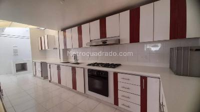 Casa de 4 alcobas en venta en Malibu La Alhambra, Bogotá, 150 m² · foto 10 de 20