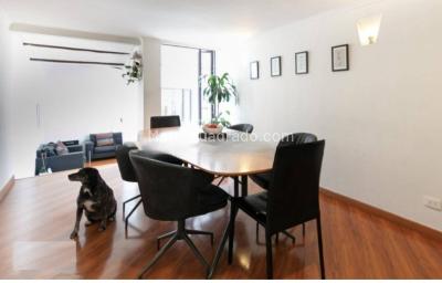 Apartamento de 3 alcobas en venta en Santa Barbara Central, Bogotá, 84 m² · foto 3 de 14