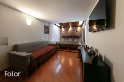 Apartamento de 3 alcobas en venta en Santa Barbara Central, Bogotá, 84 m² · foto 9 de 14