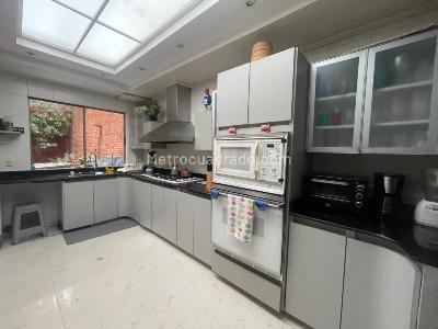 Apartamento en venta en Los Rosales, Bogotá · foto 5 de 20