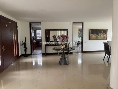 Casa de 4 alcobas en venta en Chia, Chía, 680 m² · foto 2 de 20
