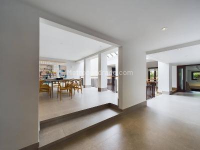 Casa de 5 alcobas en venta en Santa Ana, Bogotá, 587 m² · foto 5 de 20