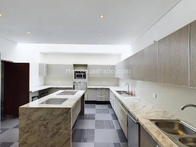 Casa de 5 alcobas en venta en Santa Ana, Bogotá, 587 m² · foto 15 de 20