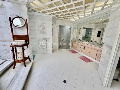 Casa de 4 alcobas en venta en Santa Ana, Bogotá, 810 m² · foto 14 de 20