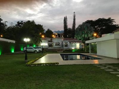 Casa en Arriendo, La Buitrera, Cali