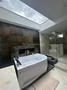 Casa de 5 alcobas en venta en La Buitrera, Cali, 1179 m² · foto 7 de 20